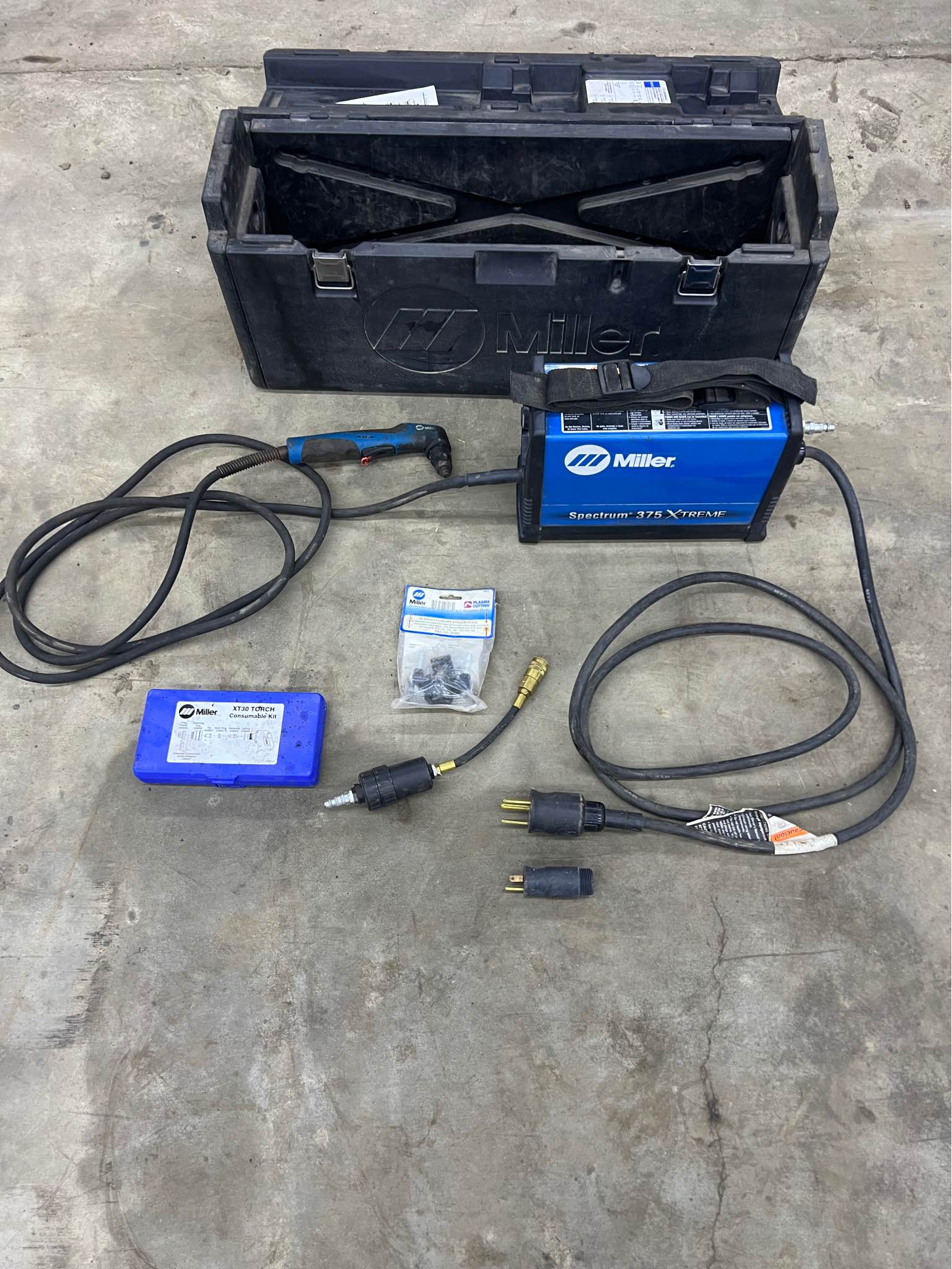 Miller 375 plasma cutter in used like new condition i have used this
