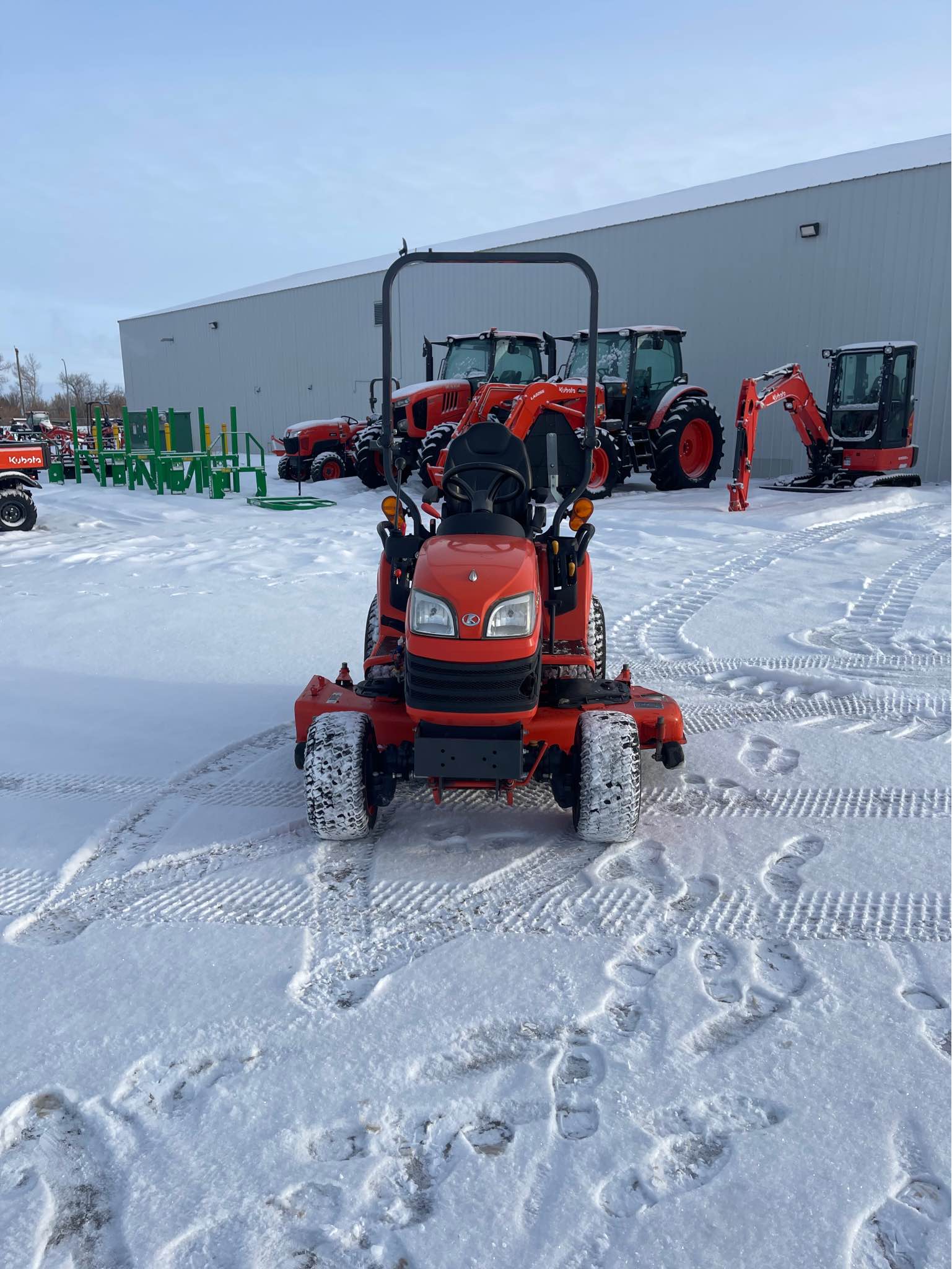 2013 Kubota BX2670, 276 Original hours, 1 owner unit, 4x4 2 speed