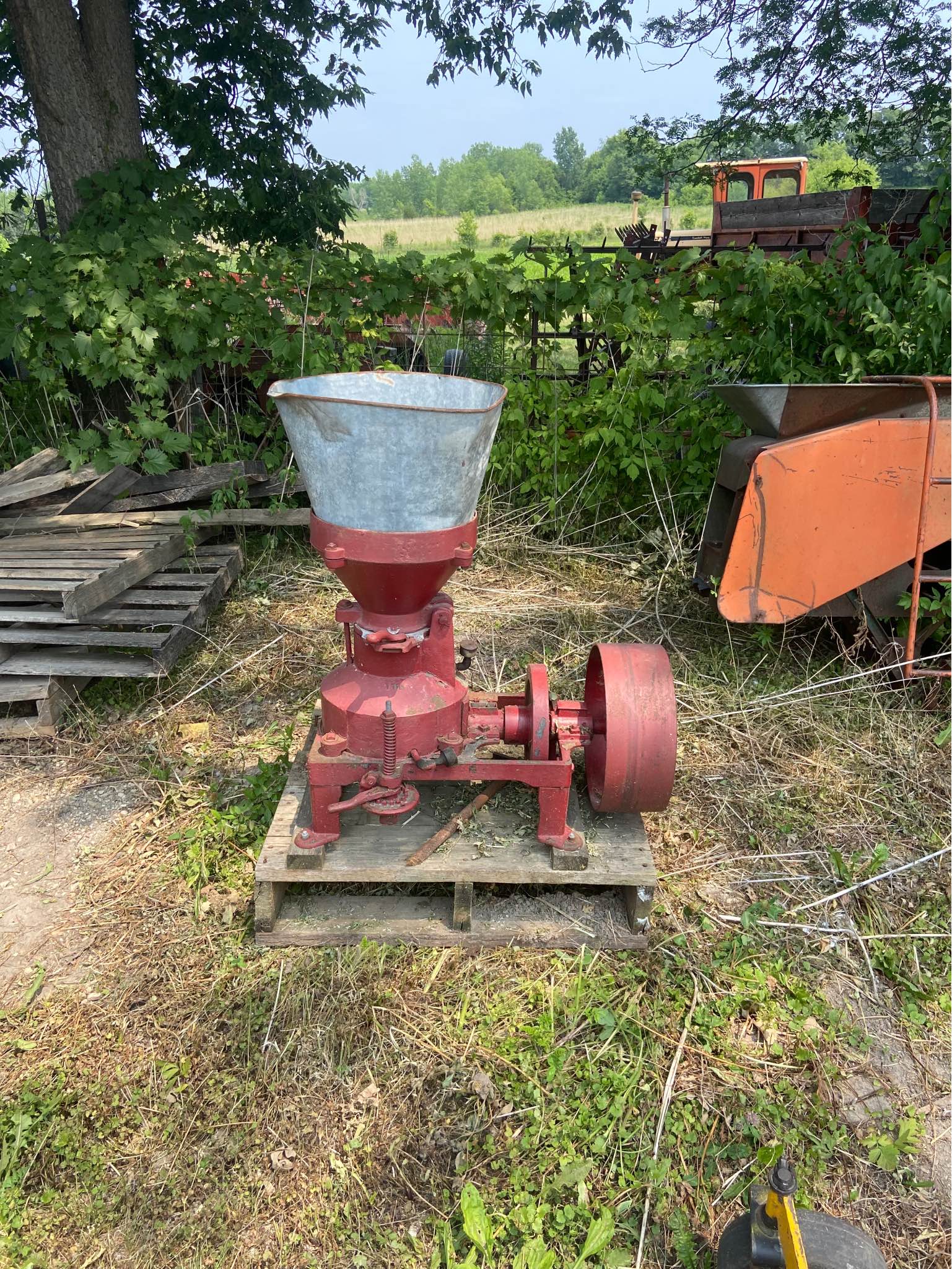 Spartan no.1 burr grinder 175 obo Machine Bluebook